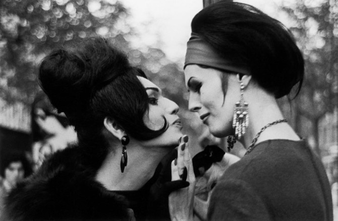 Christer-Stromholm-les-amies-place-blanche-10