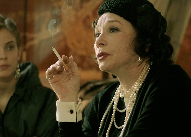 Coco-Chanel-Shirley-MacLaine
