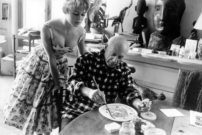 brigitte-bardot-visits-picasso-06